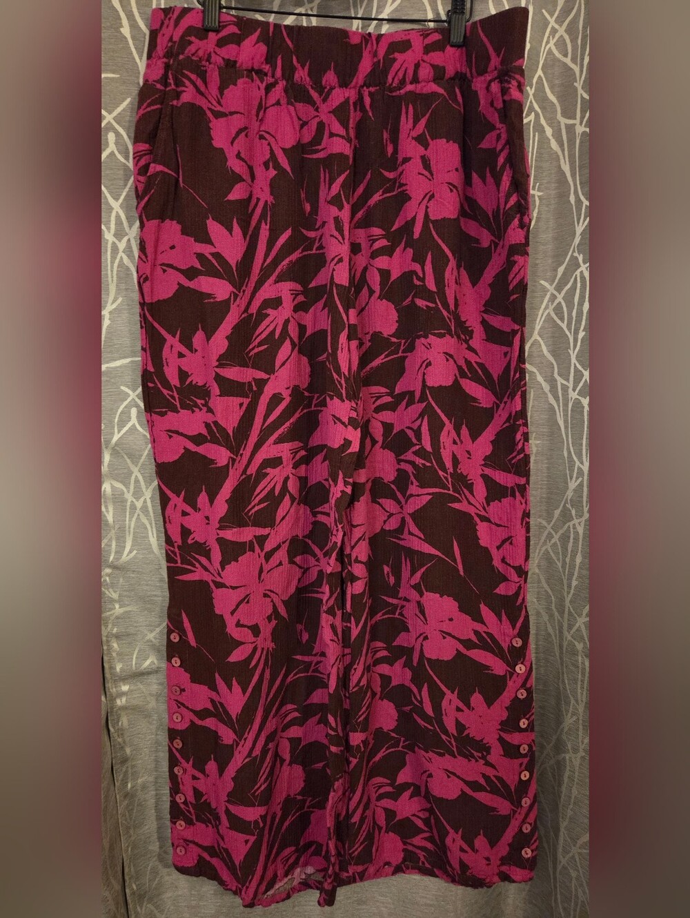 Soft Surroundings Brown Wide-Leg Pants with Magenta Floral Pattern. Size XL